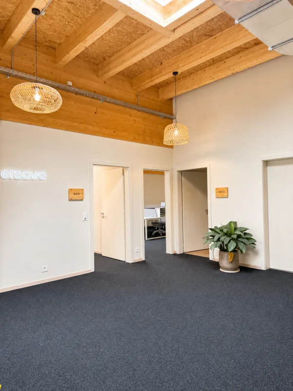 Office – photo 4 of 5