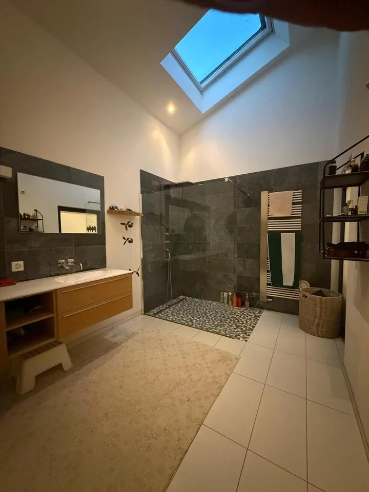 Luxury 4.5-room apartment - 135 m² - Delley-Portalban