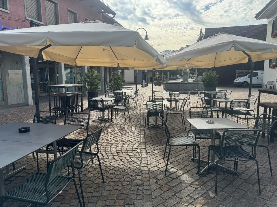 besondere und charaktervolle Sternen-Bar – Foto 2 von 6