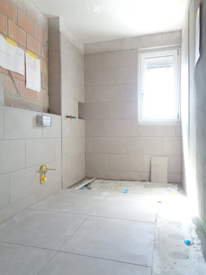 Erstvermietung Moderne 4.5-Zimmer-Terrassenwohnung im Neubau