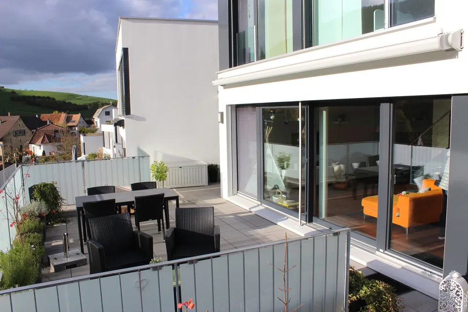 «Modernes freistehendes Einfamilienhaus mit Weitsicht» – Foto 18 von 28