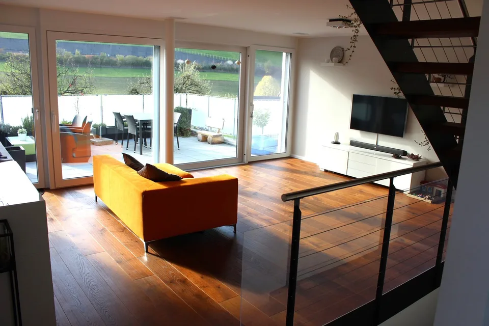 «Modernes freistehendes Einfamilienhaus mit Weitsicht» – Foto 4 von 28