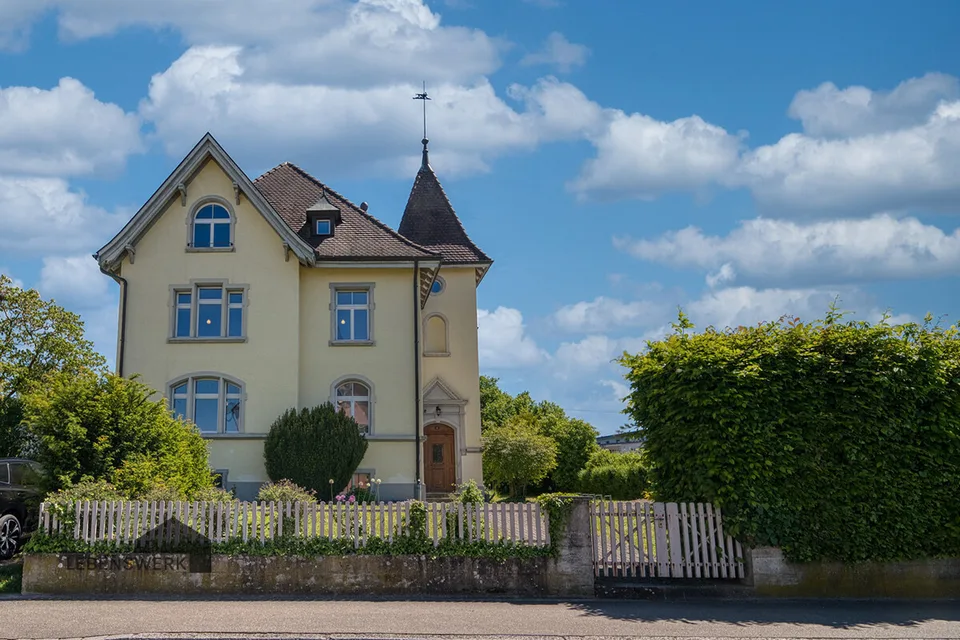 Schlossflair am Untersee. Historische Jugendstilvilla mit 3 Wohnungen – Foto 10 von 12
