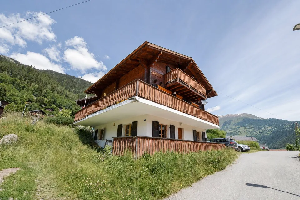 Chalet à Fiesch – Rêve de maison de 7,5 pièces avec panorama montagnard – photo 10 sur 10