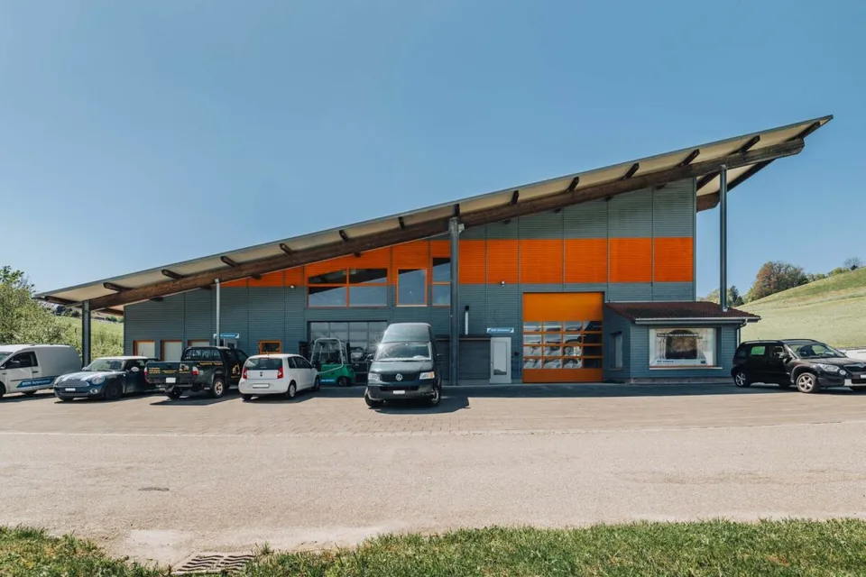 Aree commerciali e produttive polivalenti con grande impianto PV a Rotbach – foto 5 di 24