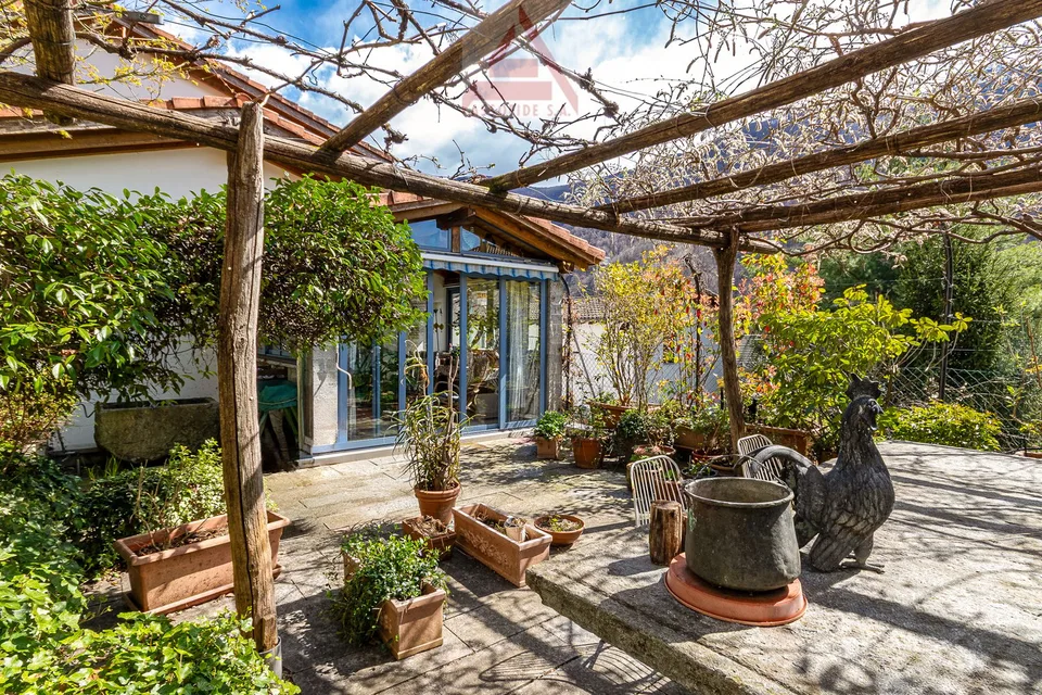 Il calore di una casa autentica / Die Wärme eines authentischen Zuhauses – Foto 6 von 13