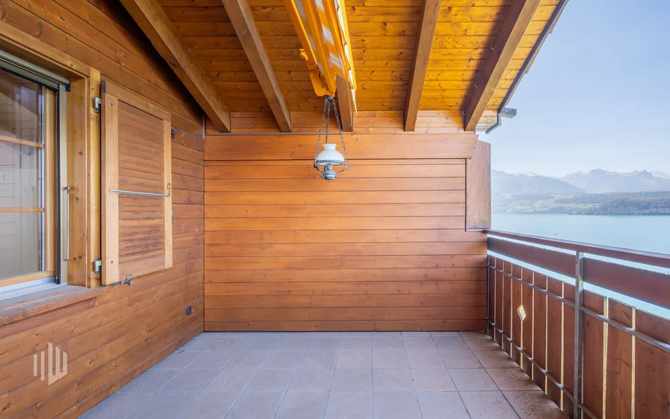 ImmoWyss - Vivere sopra il lago di Thun con una vista panoramica da sogno – foto 2 di 13