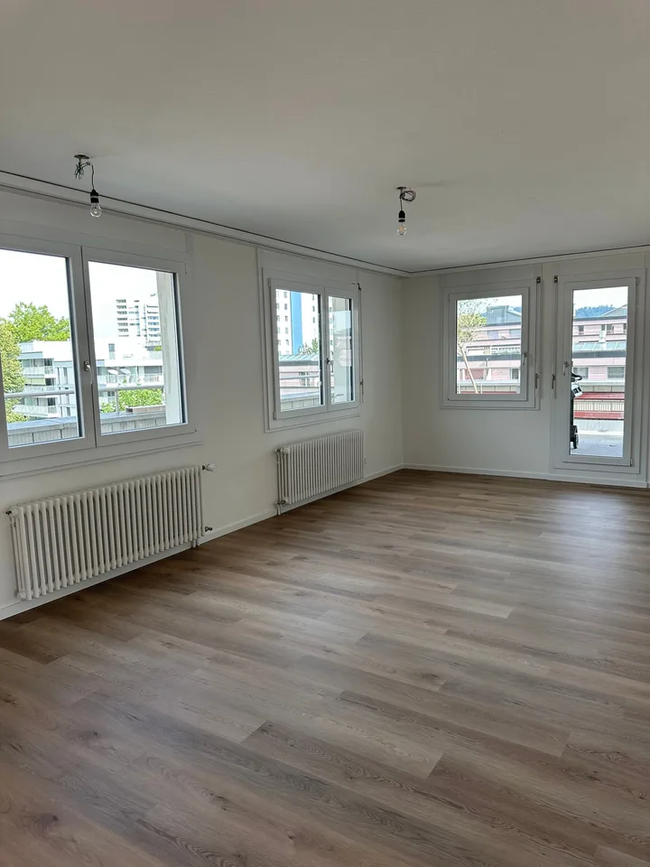 Bright 4.5-room attic apartment in Lucerne – available immediately – photo 5 of 7