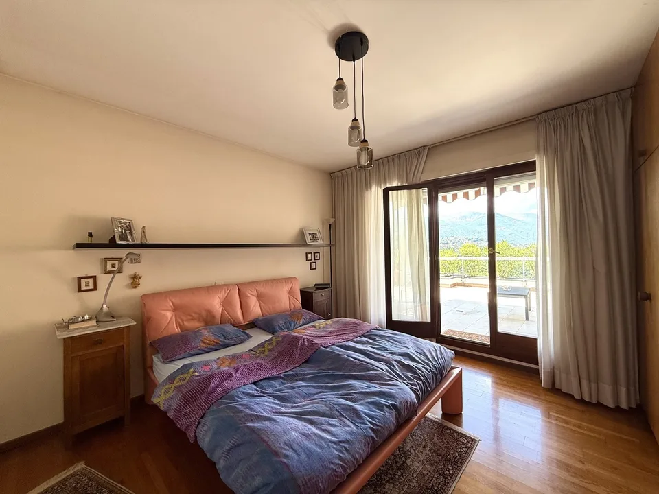 Dachgeschoss 5 Zimmer mit Seeblick – Foto 7 von 13