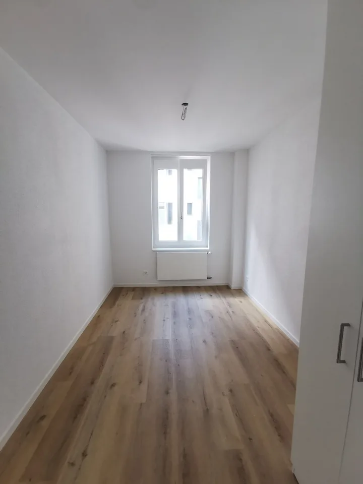 Appartement de 3 pièces fraîchement rénové près de la gare de Wiedikon (disponible immédiatement) – photo 6 sur 13
