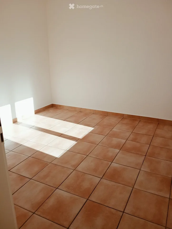 Appartement mit 2 Zimmern. 1'100 CHF. St-Loup Pompaples