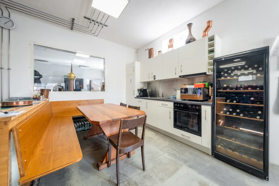 MIXTES GEBÄUDE ZENTRIERT - EINZELHANDEL + 3,5 ZIMMER WOHNEINHEIT - EXKLUSIVITÄT – Foto 3 von 13