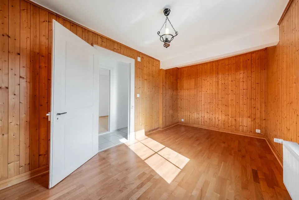 MIXTES GEBÄUDE ZENTRIERT - EINZELHANDEL + 3,5 ZIMMER WOHNEINHEIT - EXKLUSIVITÄT – Foto 7 von 13