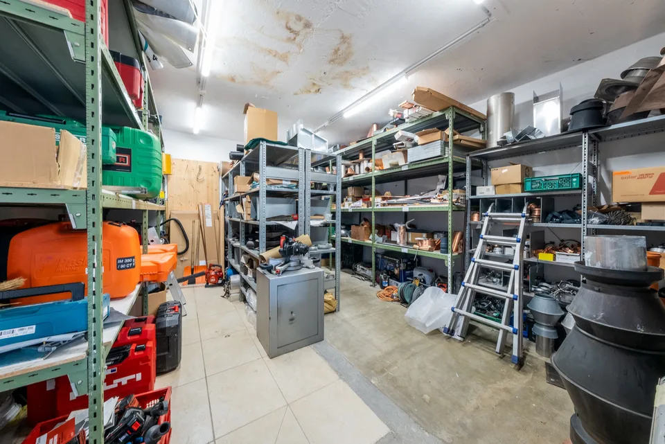 MIXTES GEBÄUDE ZENTRIERT - EINZELHANDEL + 3,5 ZIMMER WOHNEINHEIT - EXKLUSIVITÄT – Foto 12 von 13