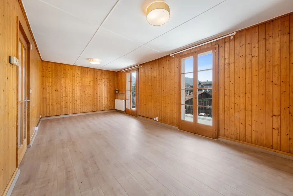 MIXTES GEBÄUDE ZENTRIERT - EINZELHANDEL + 3,5 ZIMMER WOHNEINHEIT - EXKLUSIVITÄT – Foto 4 von 13