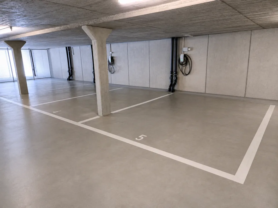 Spazio abitativo con fattore wow - 150 m², due balconi & camino