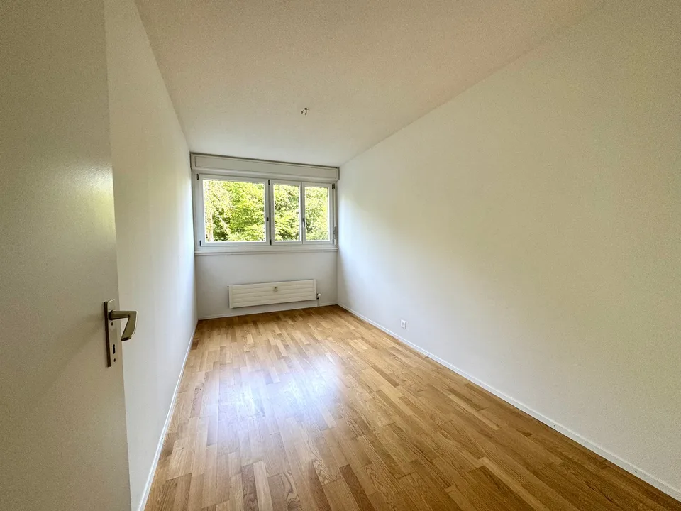 Modernes Wohnen mit viel Licht und zwei Balkonen – direkt beim Schloss Bümpliz – Foto 12 von 20