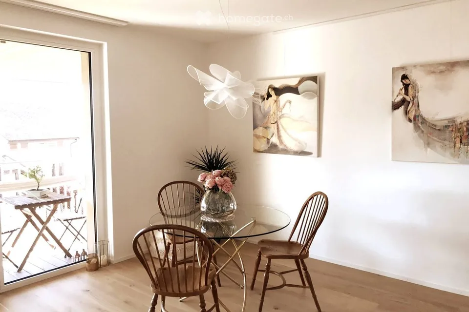 Takeover of lease - 3.5 rooms in Bursinel with lake view