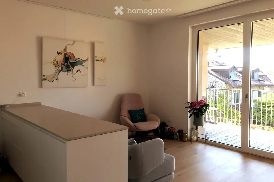 Takeover of lease - 3.5 rooms in Bursinel with lake view