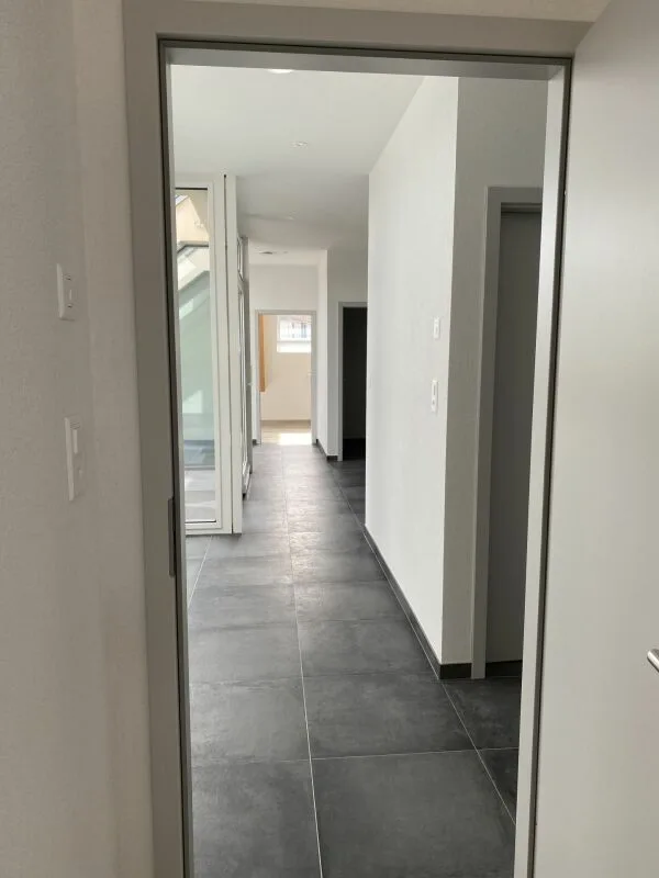 Bello appartamento moderno di 3.5 locali al 3° piano - Rue de l'Épervier 3A, Cernier