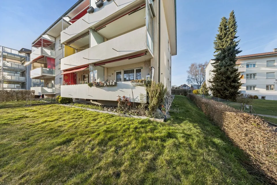 Attractive 4-room apartment with south-facing balcony and direct garden access in Münchenbuchsee – photo 9 of 10