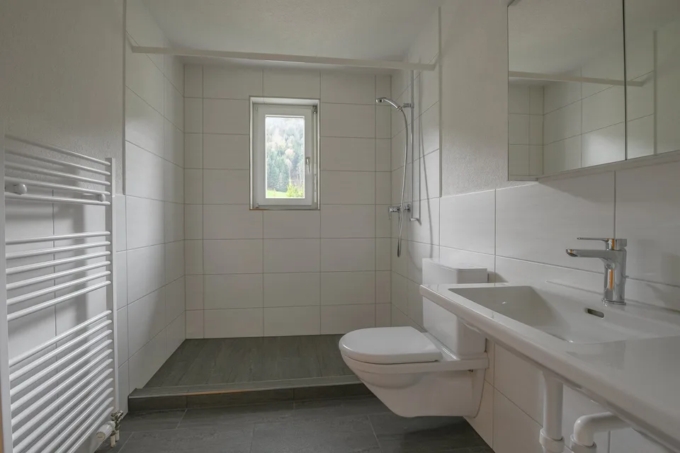 Casa di 6 famiglie attraente con garage – proprietà di investimento solida a Ramiswil – foto 8 di 17