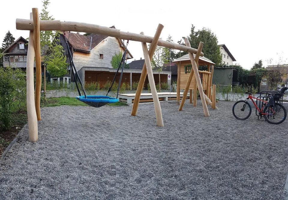 Neuwertige 5.5‑Zimmer‑Gartenwohnung an der Lidostrasse in Unterägeri