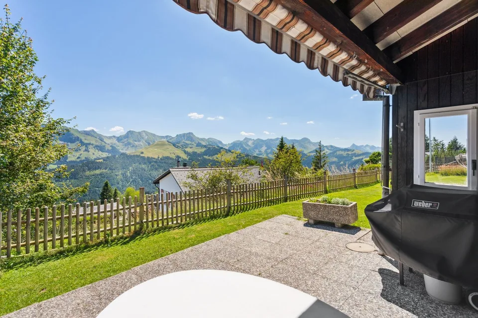 Adlatus AG | Maison de vacances avec vue imprenable – photo 2 sur 13