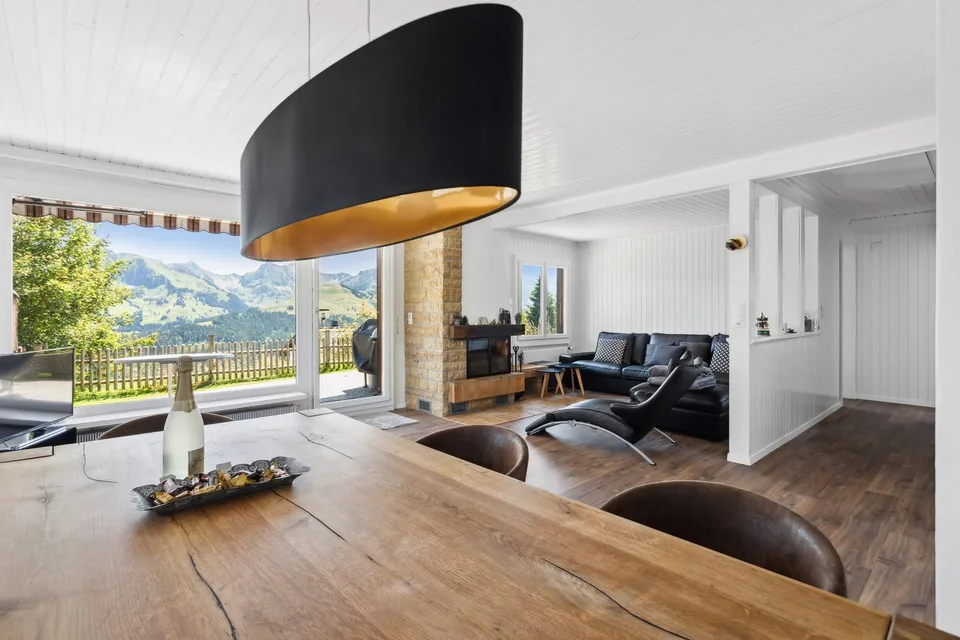 Adlatus AG | Maison de vacances avec vue imprenable – photo 3 sur 13