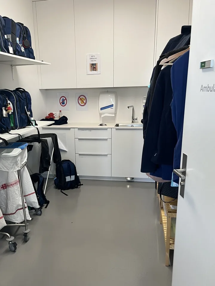 Gewerbefläche mit Lager und Parkmöglichkeiten in Windisch – Foto 7 von 11