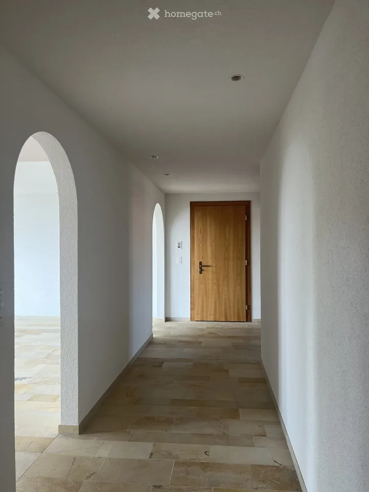 Frisch sanierte Maisonette-Wohnung mit zwei Balkonen