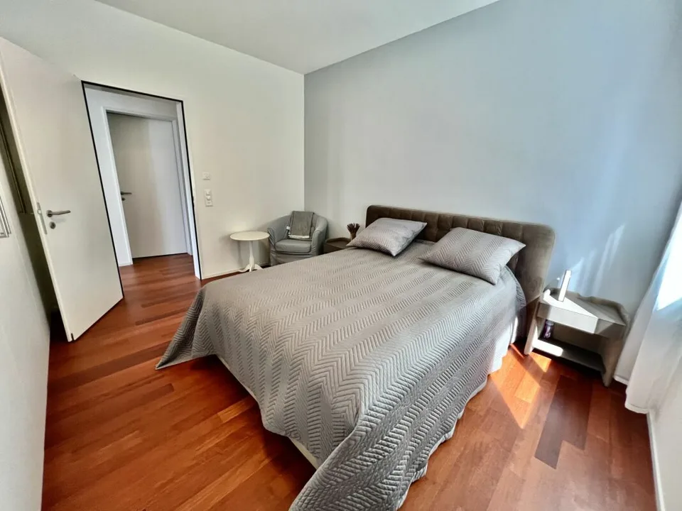 Elegance: Exklusive möblierte 3,5-Zimmer-Wohnung mit Rigi und Seeblick
