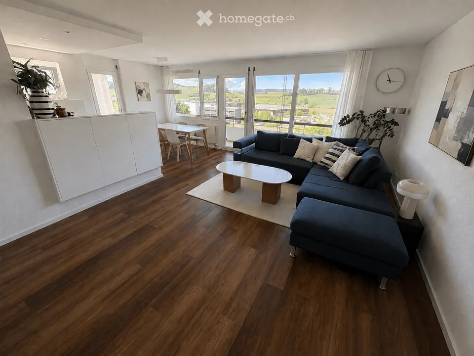 Appartamento moderno di 4,5 locali a Worb – ristrutturato con vista da sogno – foto 5 di 17