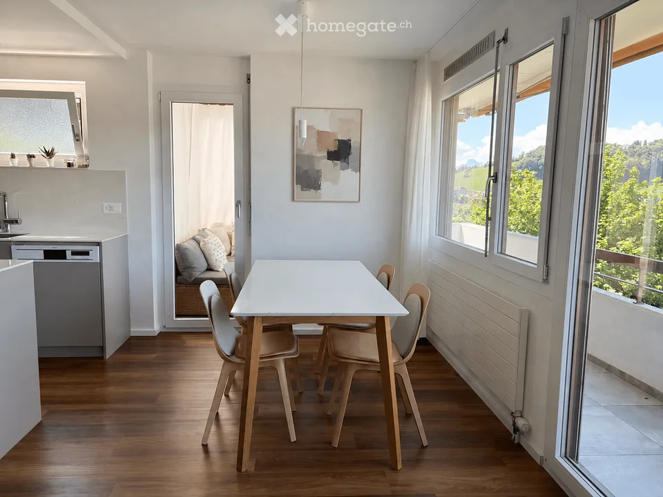 Appartamento moderno di 4,5 locali a Worb – ristrutturato con vista da sogno – foto 8 di 17