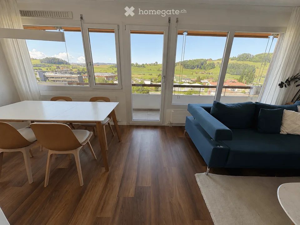 Appartamento moderno di 4,5 locali a Worb – ristrutturato con vista da sogno – foto 7 di 17