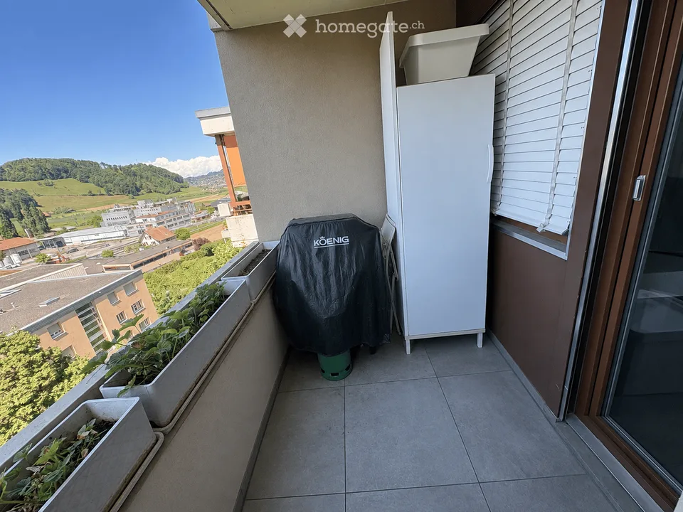 Appartamento moderno di 4,5 locali a Worb – ristrutturato con vista da sogno – foto 14 di 17