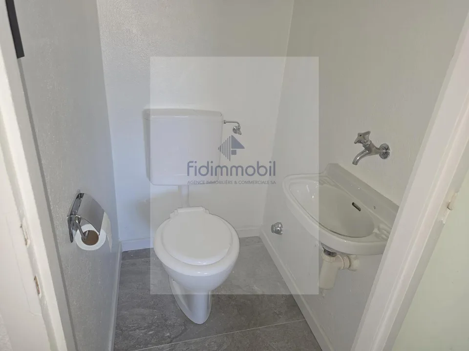 4 Zimmer Wohnung in La Chaux-de-Fonds – Foto 8 von 8