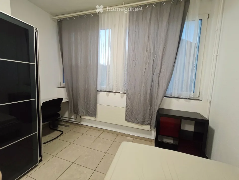 Ab SOFORT Frei 1 Zi Wohnung in Mauren TG