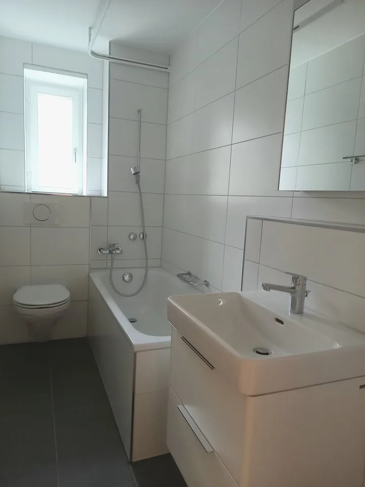 Appartamento in vecchio edificio ristrutturato vicino a Goldbrunnenplatz – foto 6 di 9
