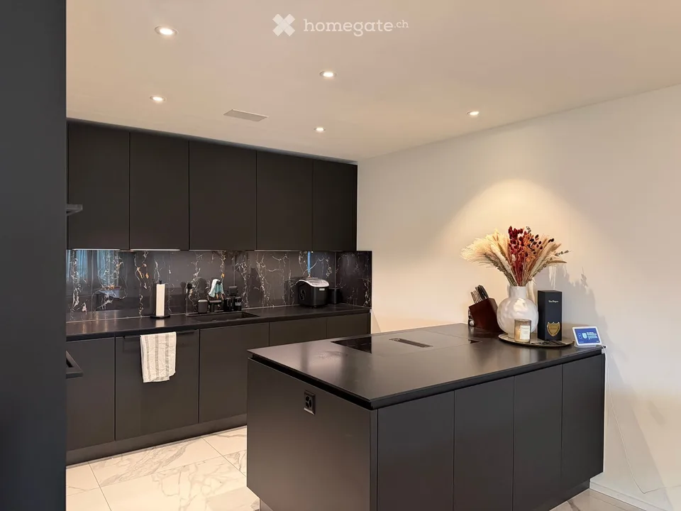 Appartamento moderno di 3,5 locali con vista lago da sogno a Stäfa