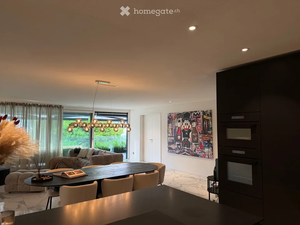 Appartamento moderno di 3,5 locali con vista lago da sogno a Stäfa