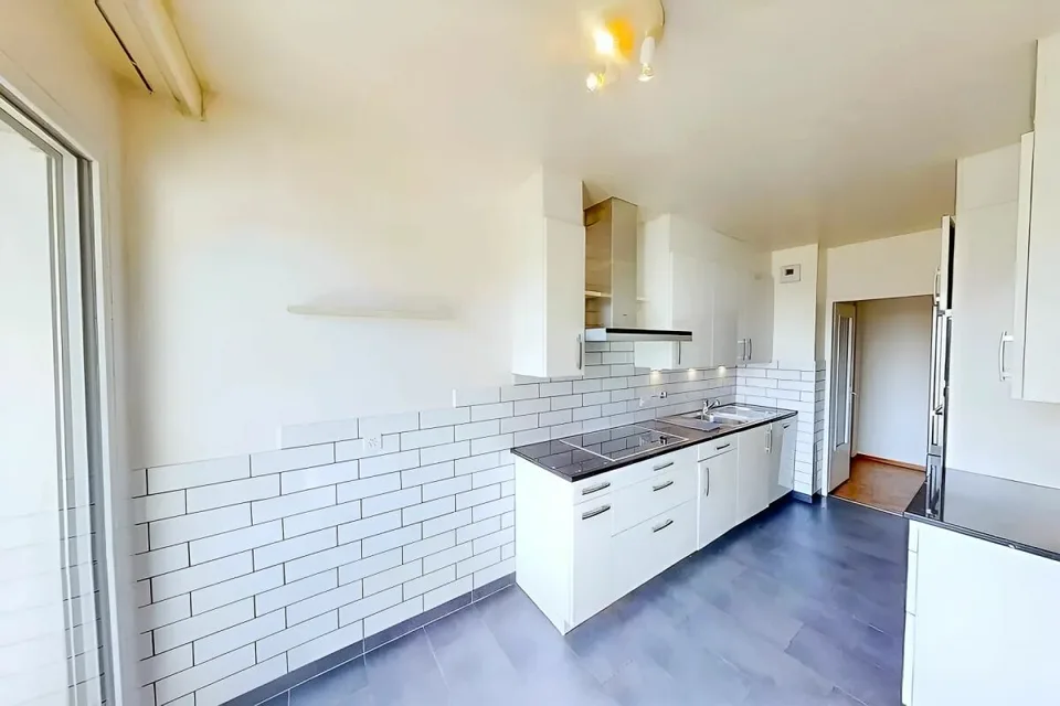 Wohnung mit 6 Zimmern und schöner Aussicht auf den See – Foto 11 von 13
