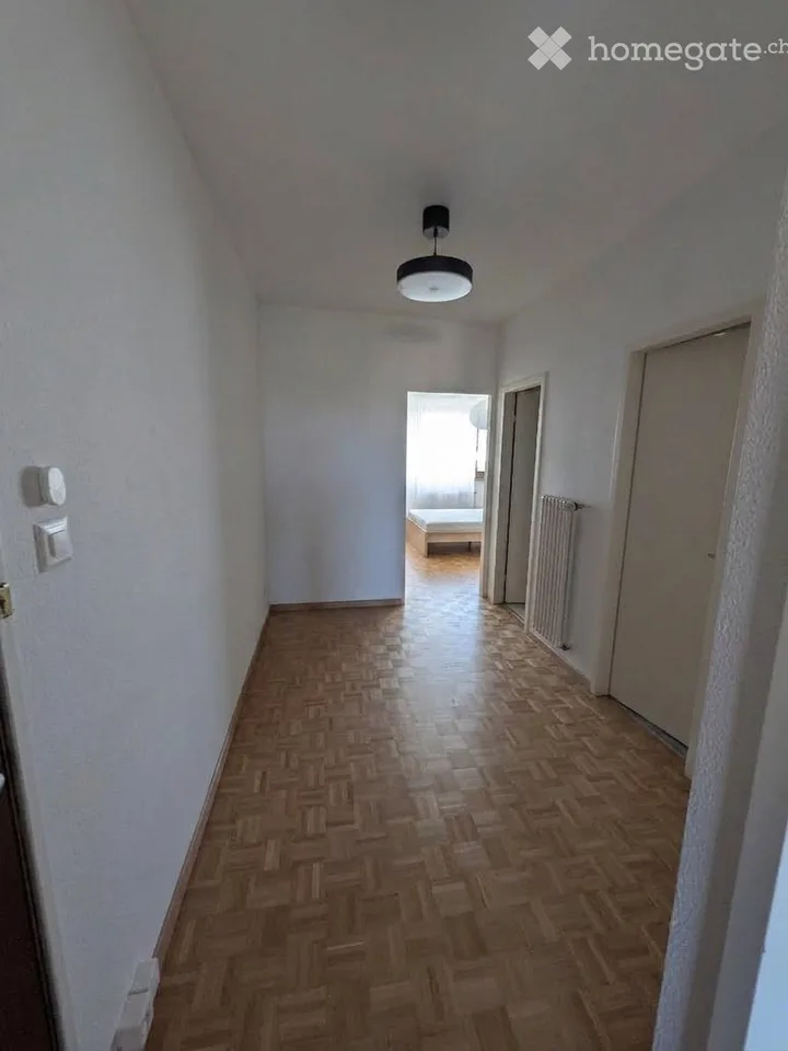 Urgente - Appartamento 3 locali a Châtelaine con parcheggio interno