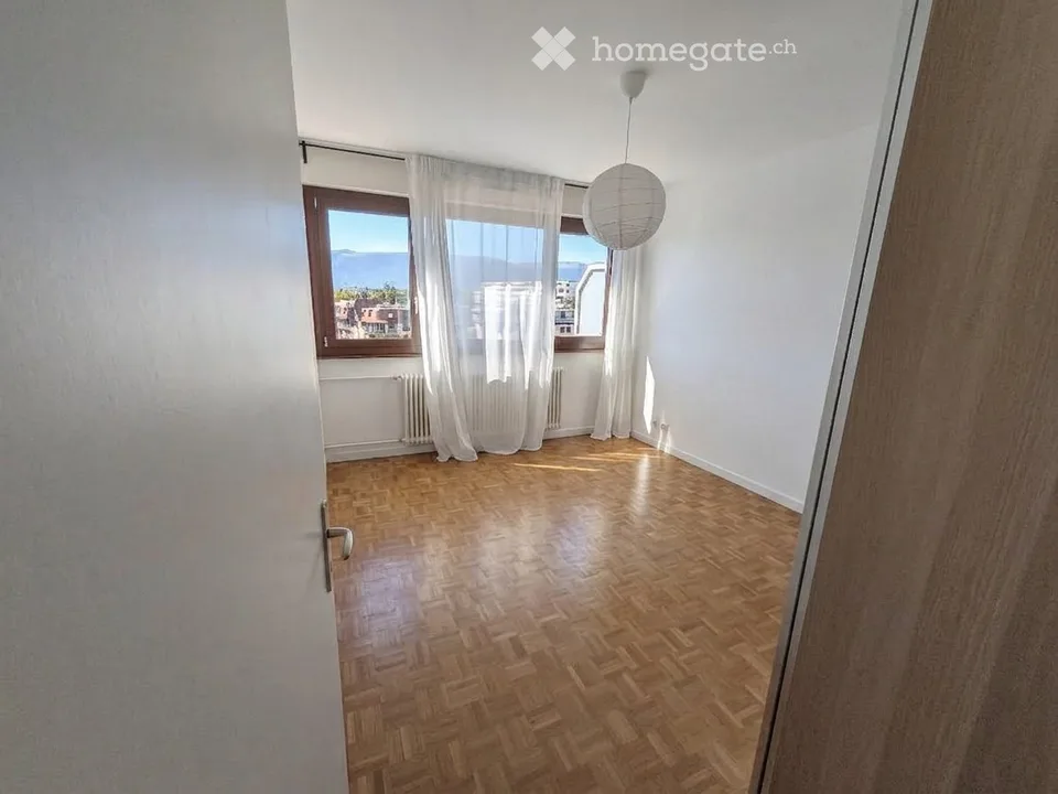 Urgente - Appartamento 3 locali a Châtelaine con parcheggio interno