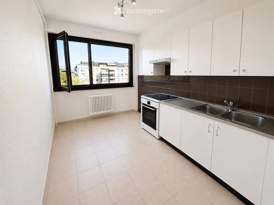 Urgente - Appartamento 3 locali a Châtelaine con parcheggio interno