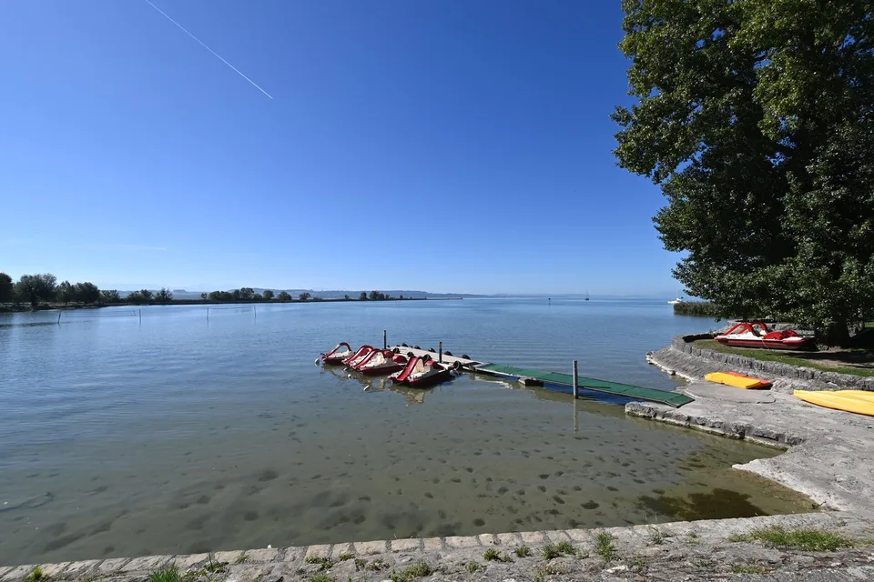 Reihenhaus-Villa in der Nähe des Sees mit zwei Terrassen – Foto 4 von 12