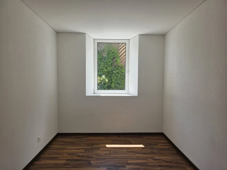 5.5-room apartment for CHF 1'850.-/month including charges and parking