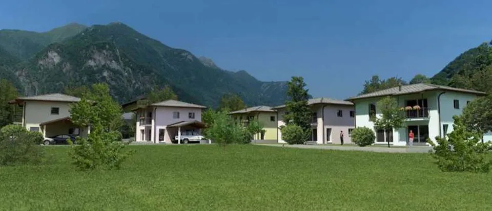 Einfamilienhaus inmitten der Natur mit unabhängigem Dachgeschoss – nur 15 Minuten von Locarno – Foto 2 von 4