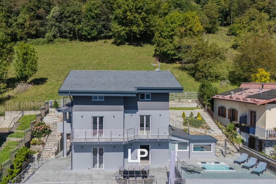 Villa de luxe entre le lac de Côme et les montagnes – photo 6 sur 13