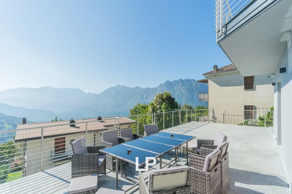 Villa de luxe entre le lac de Côme et les montagnes – photo 10 sur 13